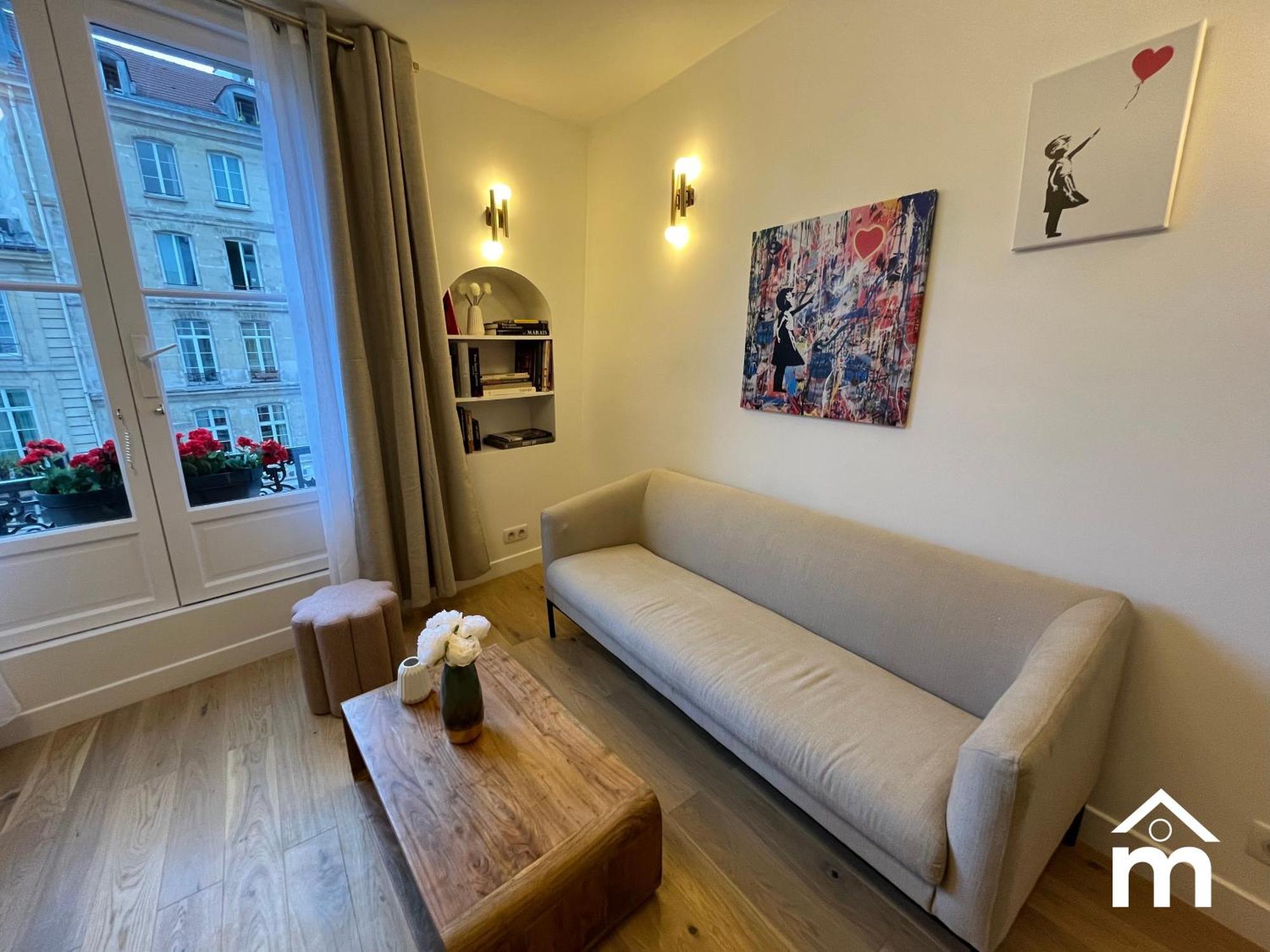 Marais Saint Paul By Melvane
